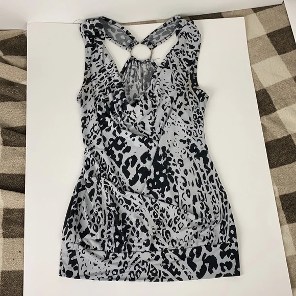 3/$15 Business casual cheetah black white cowl neck sleeveless halter sz medium - Picture 4 of 15